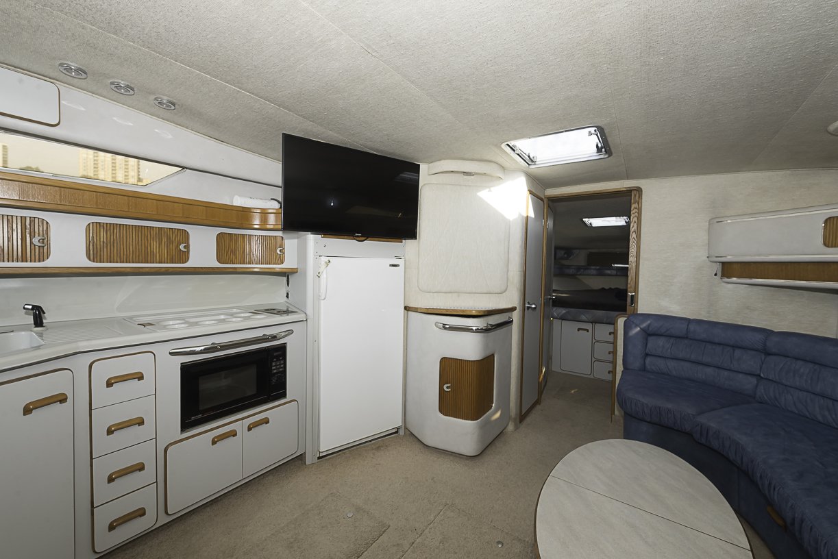 48' Sea Ray Sundancer - Photo 4
