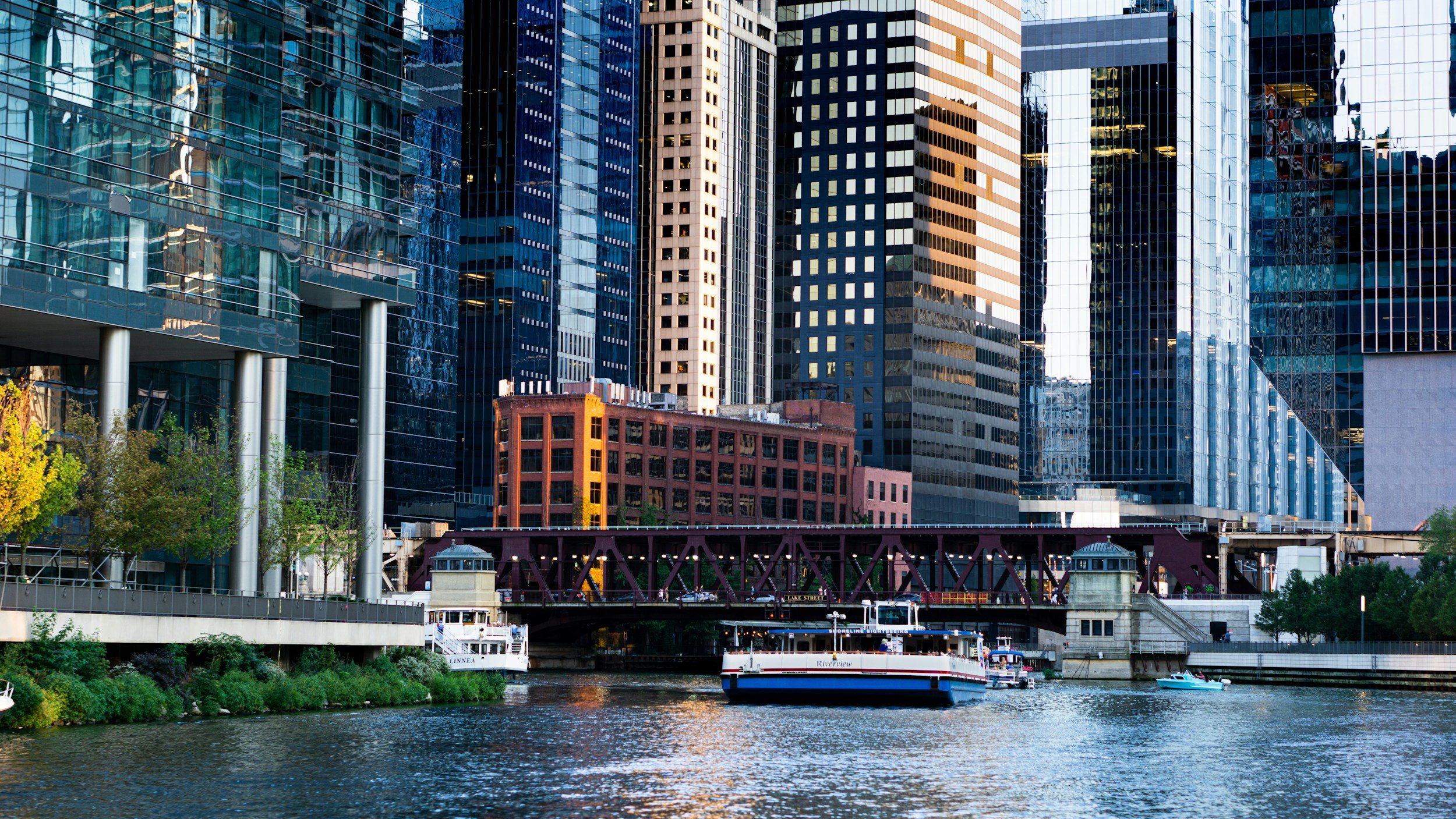 Chicago River with skyline and architecture